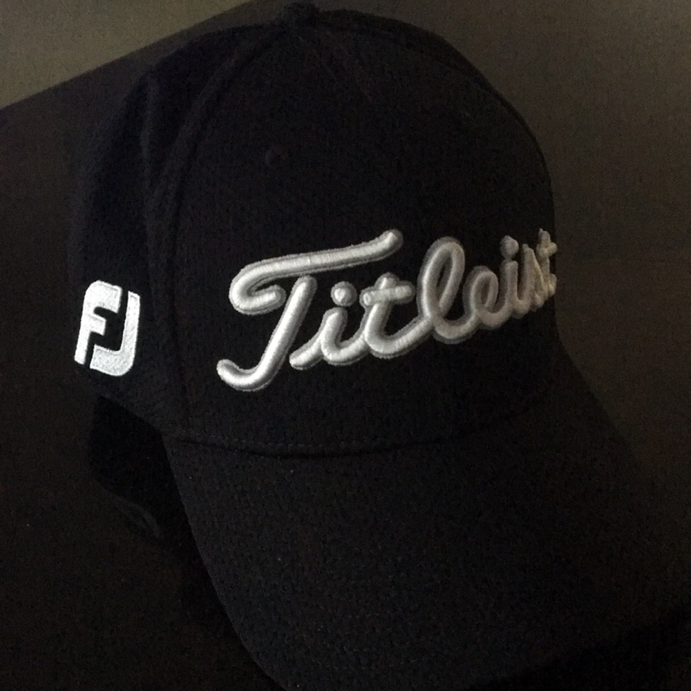 Titleist Pro V1 🧢